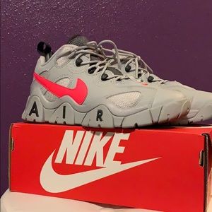 Woman’s Nike Air Max Motion 2